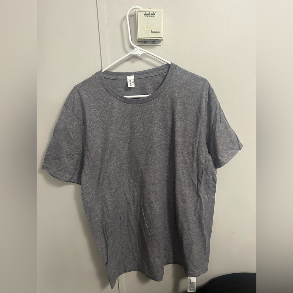 New Grey junk food t shirt size Xl